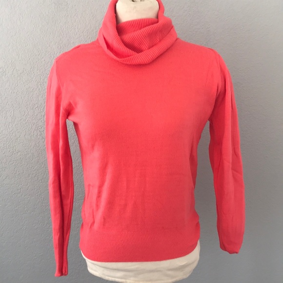 Pink top - Picture 1 of 4